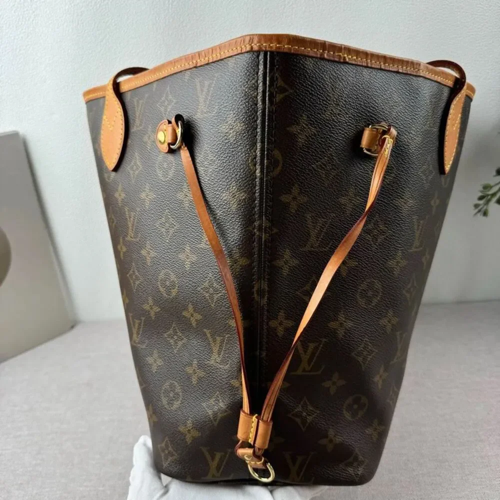 Louis Vuitton Women Pre-Loved Bag Very Good Condition